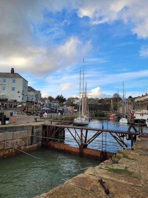 Stunning Yacht Sea Lion In Charlestown Harbour, Cornwall Hotel ภายนอก รูปภาพ
